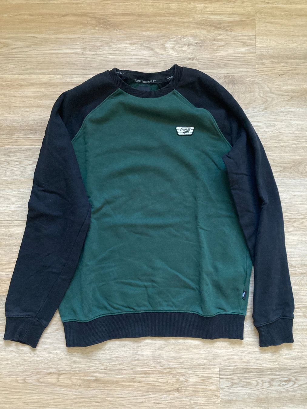 Maglioni & Felpe: Sweatshirt VANS taille M – Usato da Delémont venduto da Nico2800