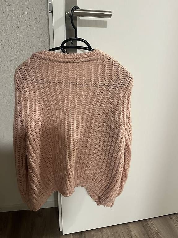 Jacken: Cardigan Rosa Grösse XS/S – Gebraucht aus Erstfeld von imla_ 1