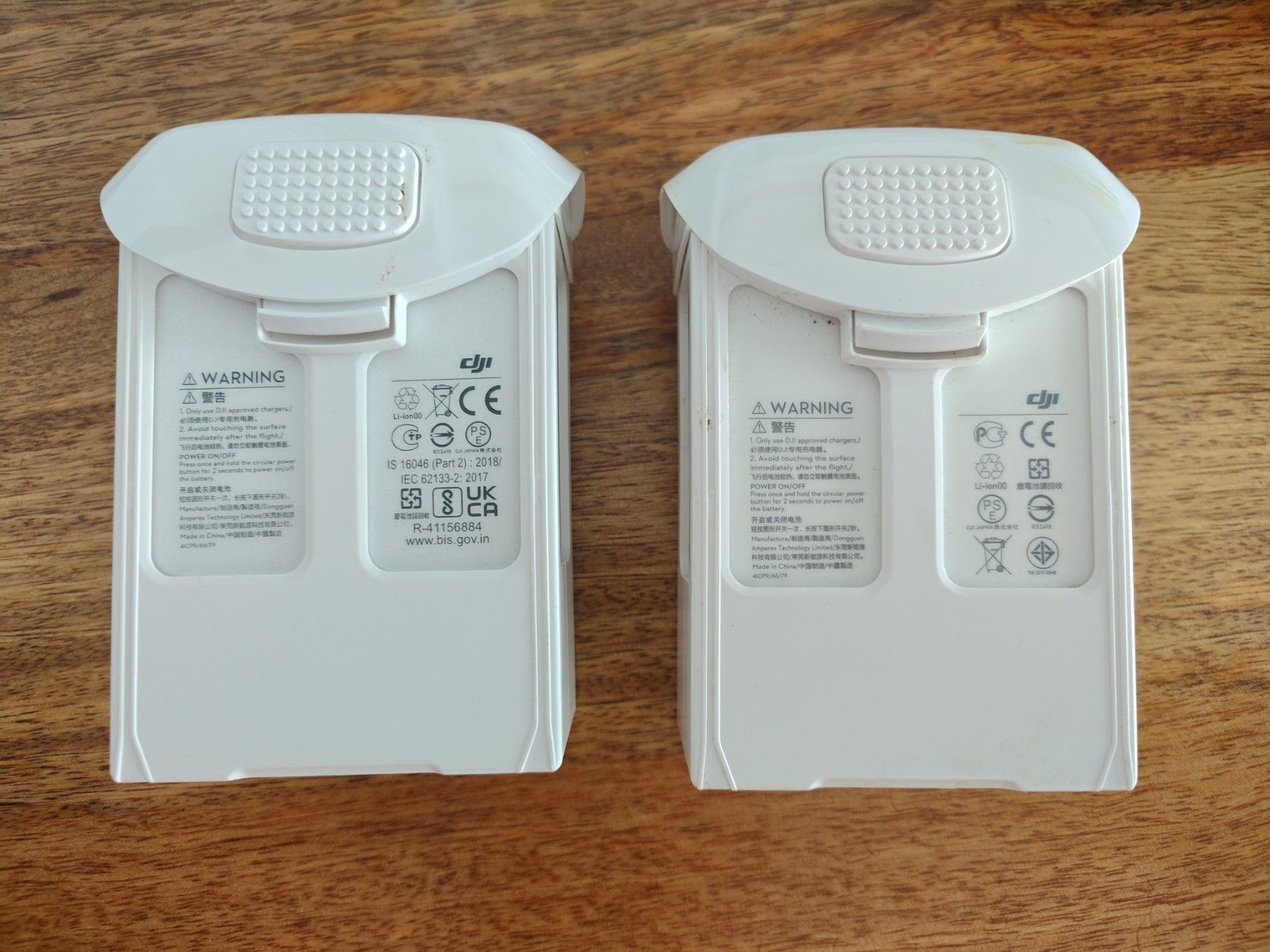 DJI Accus: DJI Phantom 4 pro akkus / 2 Stk. gebraucht – D'occasion à Starrkirch-Wil par Manu_aka_sell 4