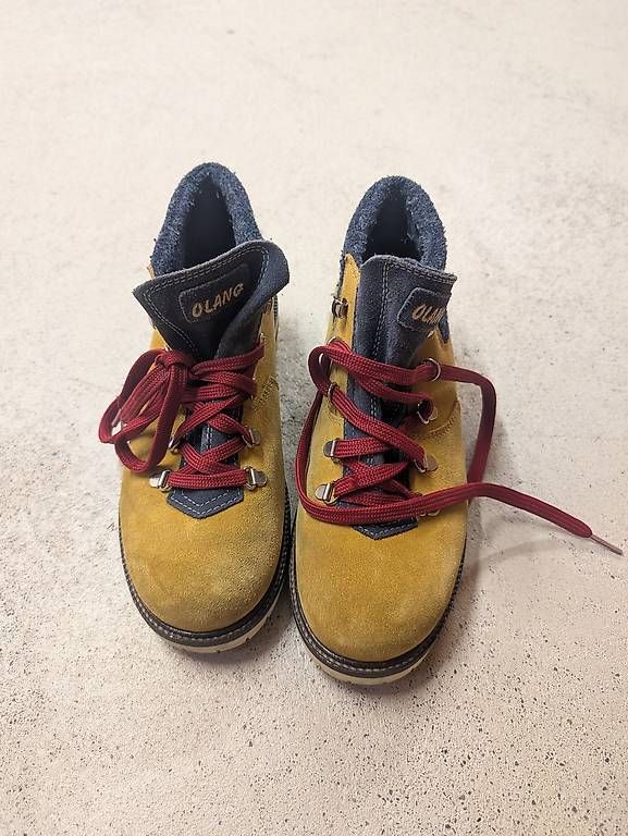 Scarpe da uomo: Winterschuhe (41) boots – Usato da Frauenfeld venduto da Yuriy 1