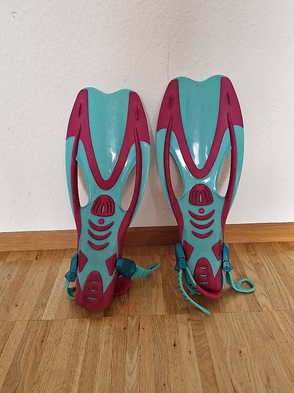 Flossen, Masken & Schnorchel: Aqualung Flossen 27-31 – Gebraucht aus Zürich von Basch 1