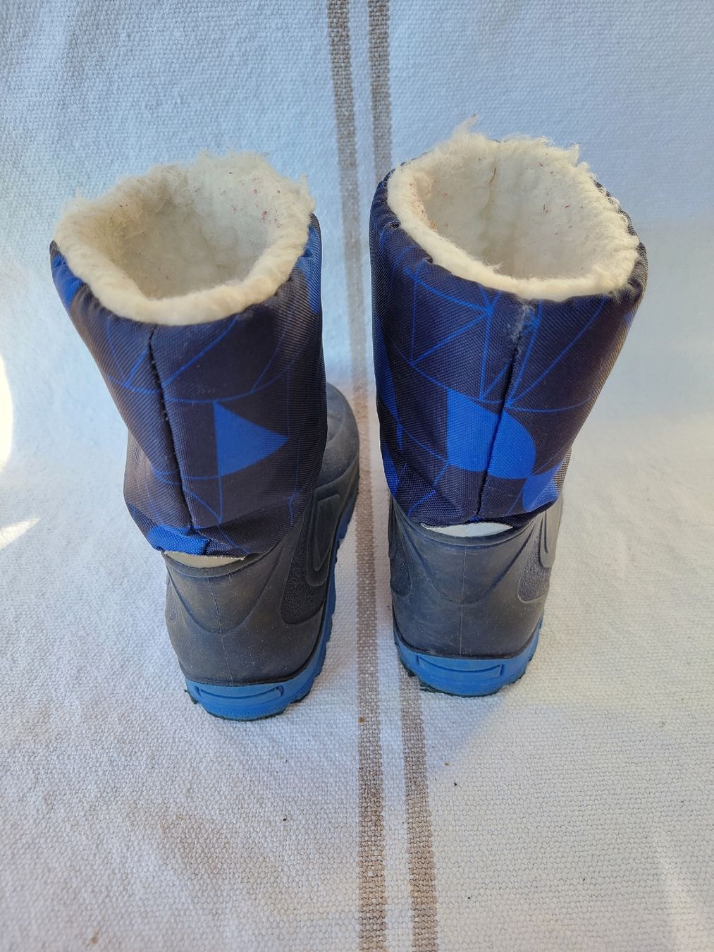 Scarpe per ragazzi: bottines de neige, taille 25 – Usato da Neuchâtel venduto da valerizette 1