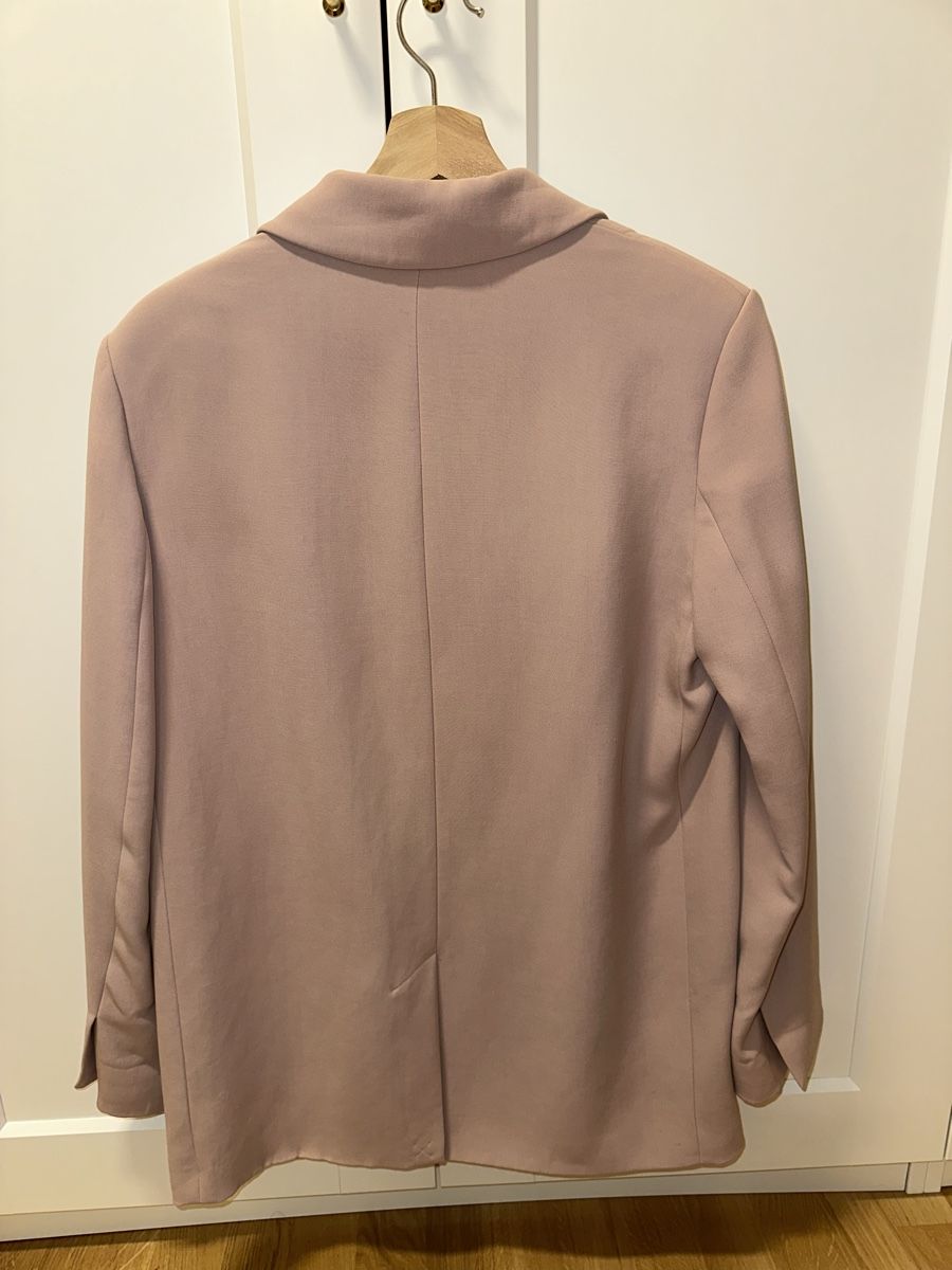 Zara Giacche: Zara Blazer in hell Lila – Usato da Wetzikon ZH venduto da Buesi_00 1