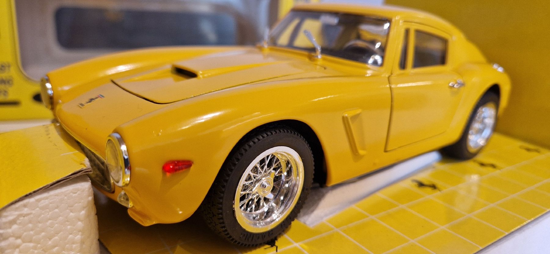 Ferrari Modellini d'auto: Ferrari GT250 – Nuovo (secondo la descrizione) da Burgdorf venduto da maj_swz8 8