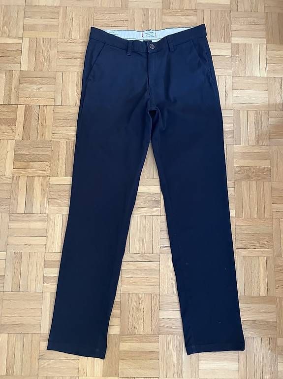 Pantaloni: Jack&Jones Hose Schwarz Regular 31x32 – Usato da Zürich venduto da pas_y6lb