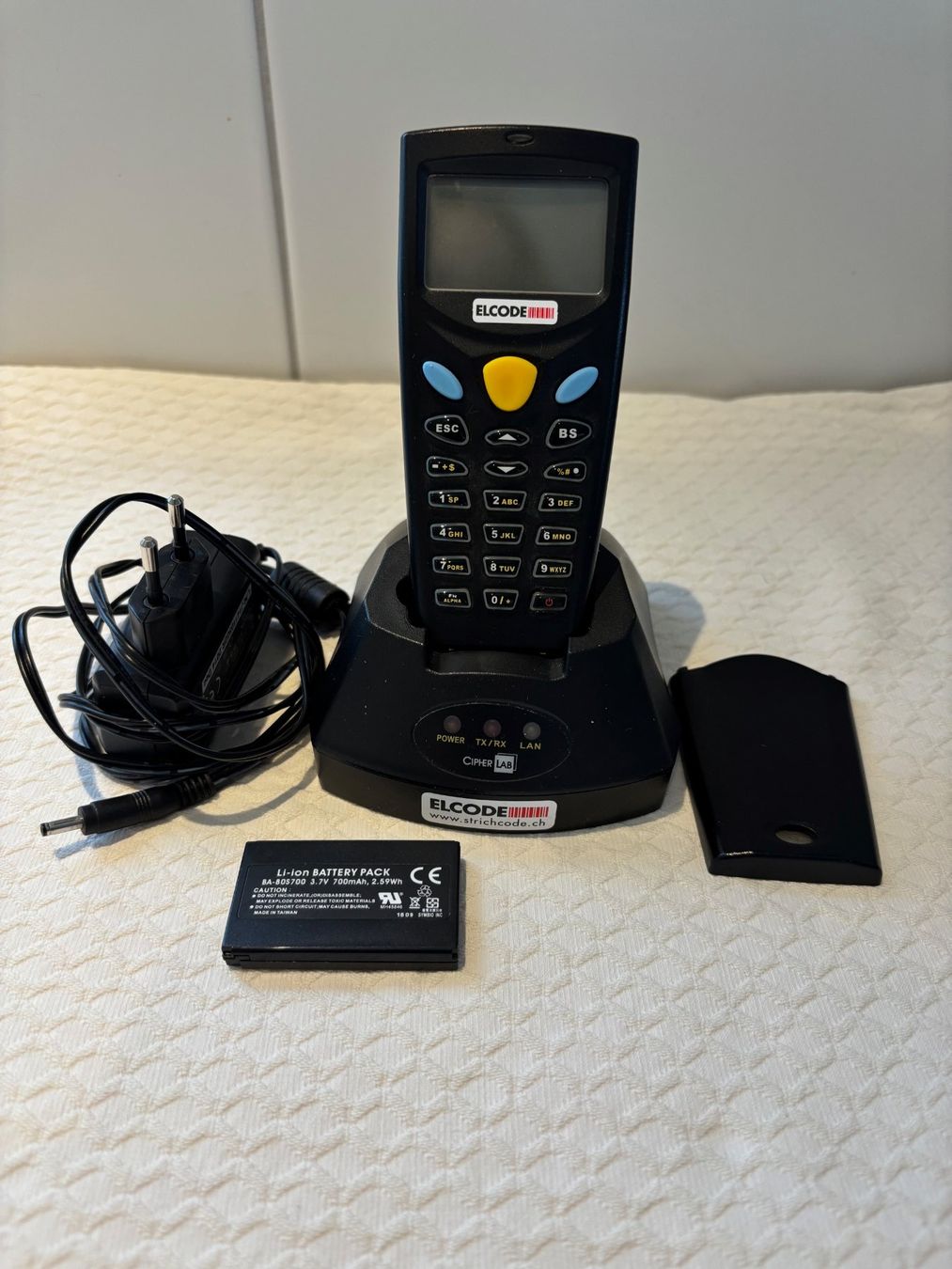 Scanner: Mobiler Barcodescanner Elcode 8001 Terminal - C – Usato da Einigen venduto da Medicom-Pharma