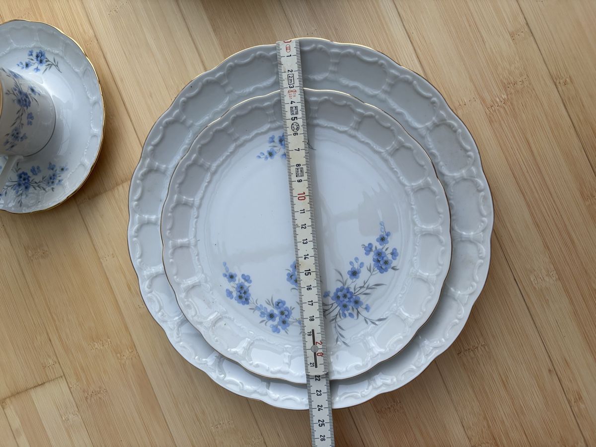 Set di piatti: Langenthal Geschirrset weiss blau – Usato da Uster venduto da Bigi01 6
