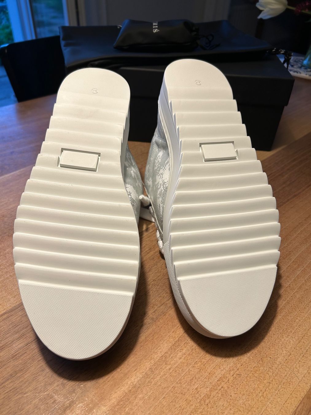 Scarpe da uomo: Numeris Sneaker neu & originalverpackt Grösse 45 – Nuovo e nell'imballaggio originale da Niederrohrdorf venduto da Mirjam3056 4