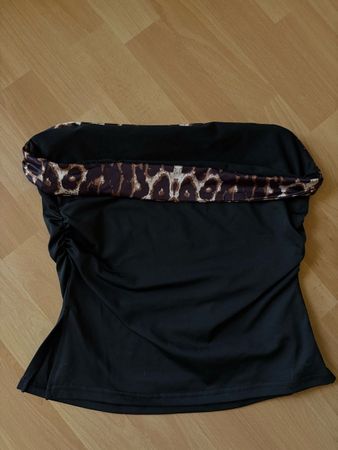 KURZES LEO-TOP