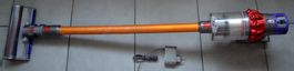 Dyson Cyclone V10  Staubsauger / aspirateur