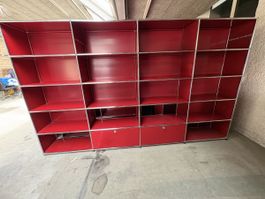 USM Regal 5x4 in rot