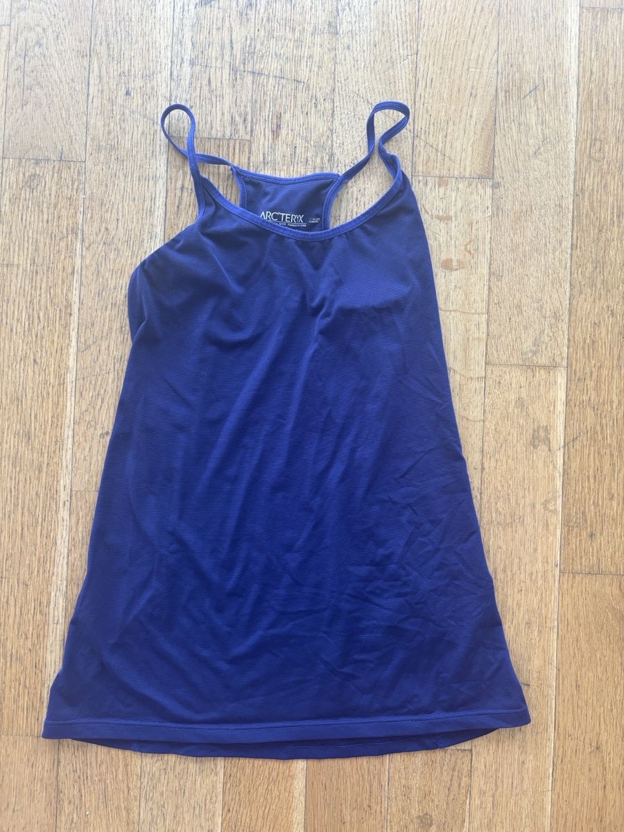 Arcteryx Top: Arc'teryx Tank Top XS – Usato da Zürich venduto da and_tv79