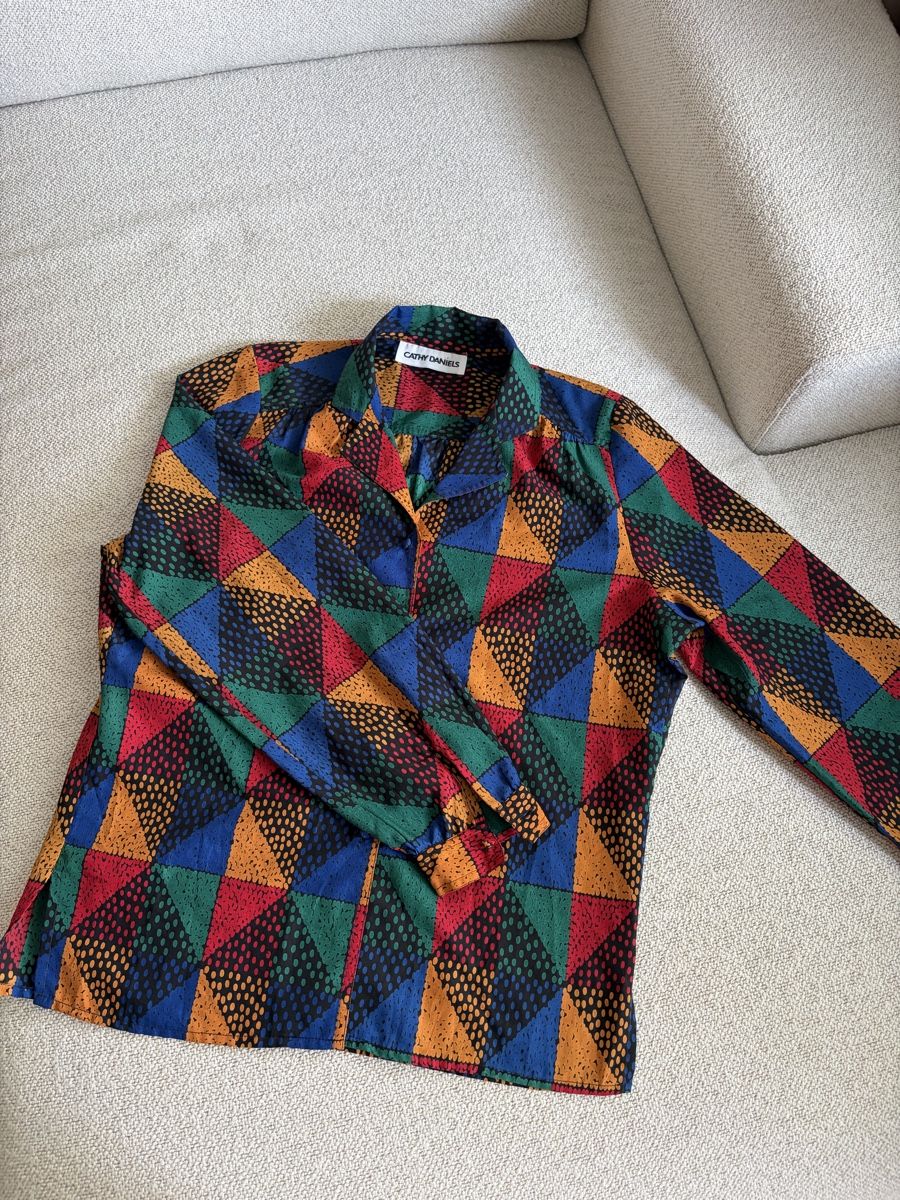 Camicette: Vintage CATHY DANIELS COLORFUL PATTERNED BLOUSE – Usato da Zürich venduto da dor_9l9g