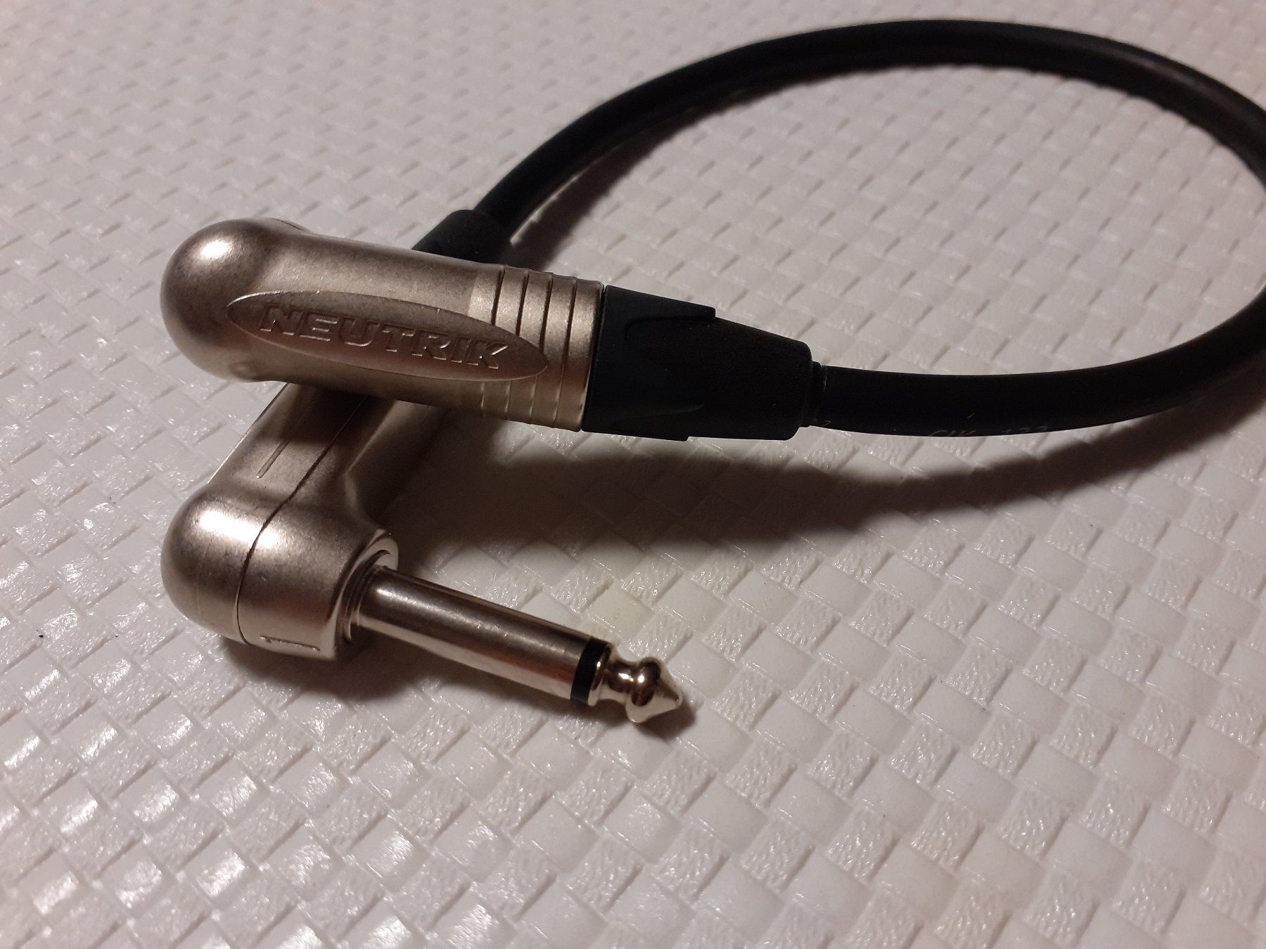 Cavi: Cordial CXI 0.3 RR Patch Cable (Neutrik plugs) – Nuovo (secondo la descrizione) da Torgon venduto da Guitar223 1