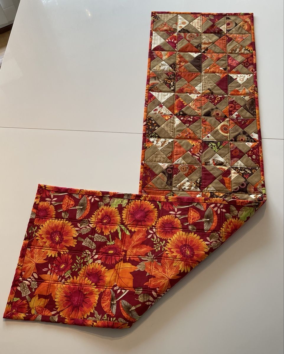 Tutte le decorazioni: Chemin de table automnale patchwork  – Nuovo e nell'imballaggio originale da La Chaux-de-Fonds venduto da NathalieM07 5