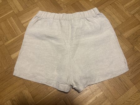 Sovaye Damen Shorts 100% Leinen Grösse S neuwertig