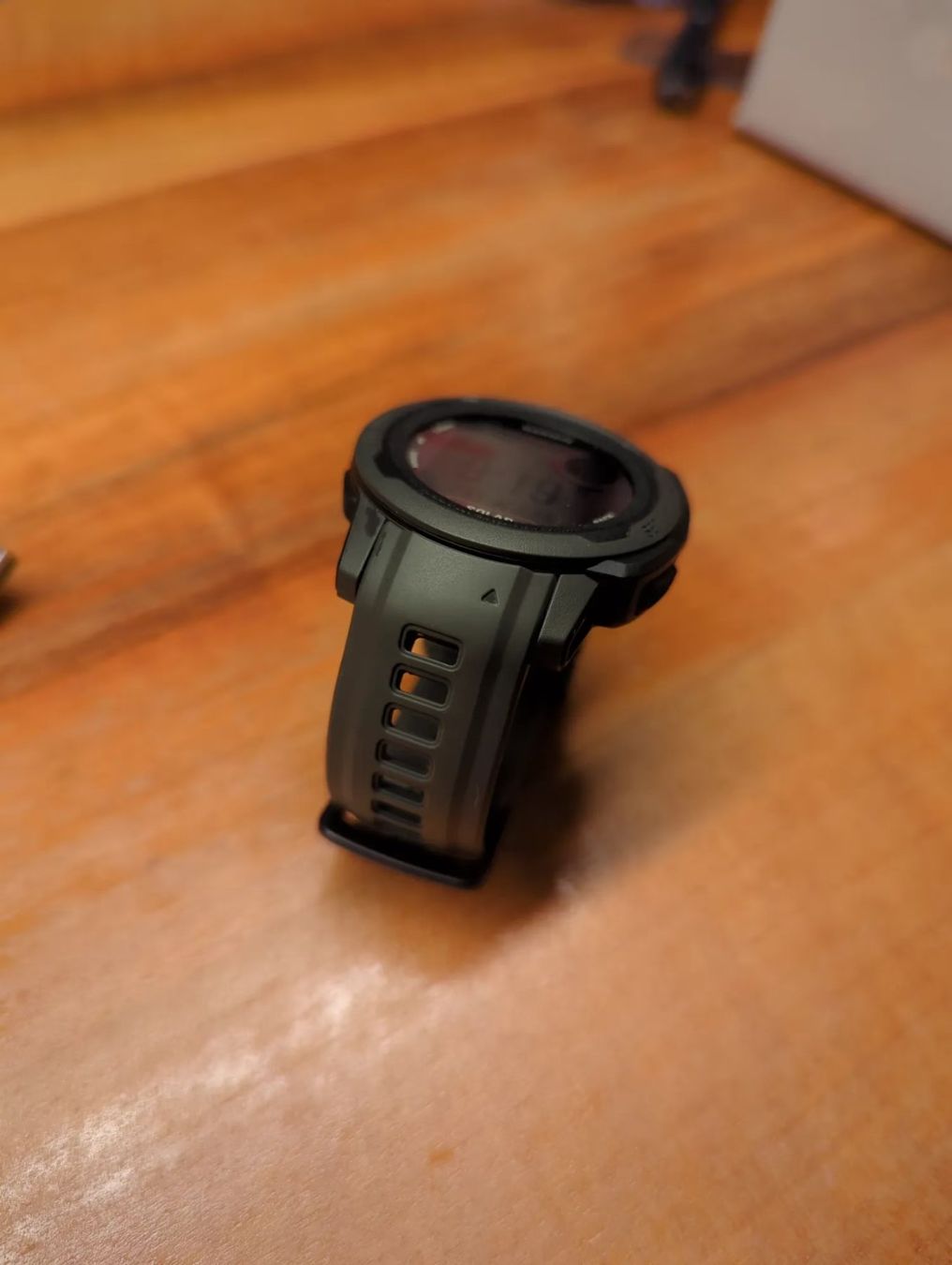 Garmin Smartwatch: Garmin Instinct 2S Solar – Gebraucht aus Thalwil von  4