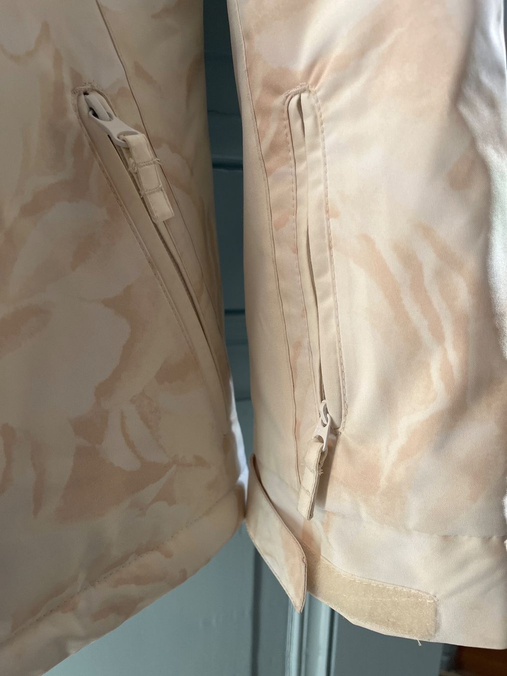 Roxy Vestes & Manteaux: Veste de ski ROXY taille 16 ans ado – D'occasion à Corcelles NE par mqu_dz2p 4