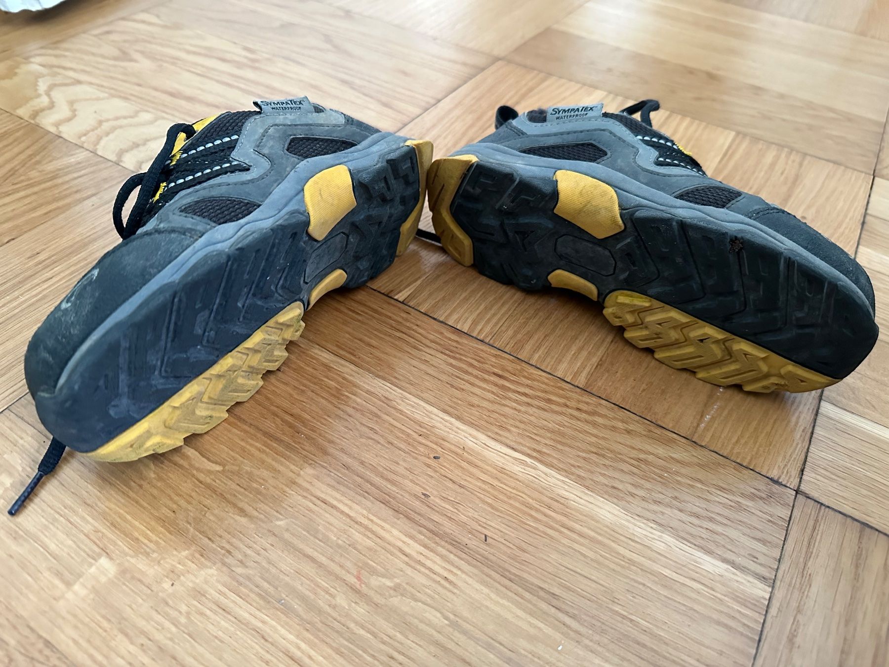 Everest Scarpe per ragazzi: Wanderschuh Gr 31 – Usato da Neuenhof venduto da FairDeal81 2