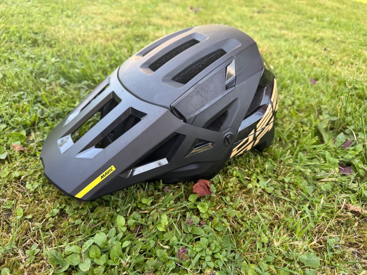 Mavic Casques: Velohelm Mavic Deemax pro mips L – D'occasion à Buchrain par Jasikistler 1