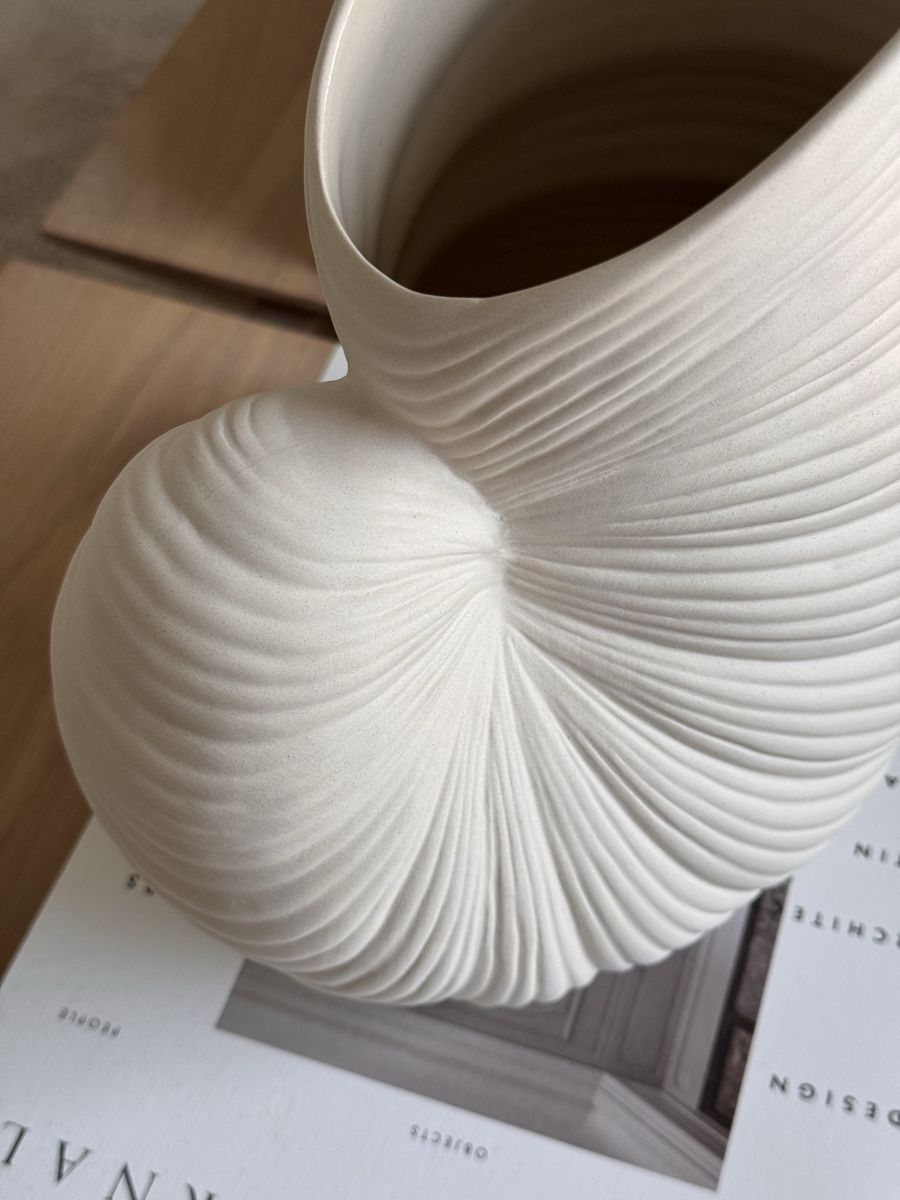 Ferm living Tutte le decorazioni: Ferm Living Shell Muschel Vase – Nuovo e nell'imballaggio originale da Waltenschwil venduto da cig_vrq5 2