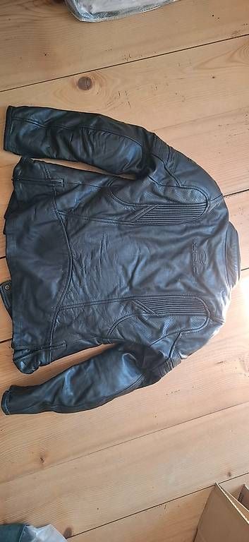 Jacken: Motorrad Lederjacke – Gebraucht aus Thun von Alisha11 1