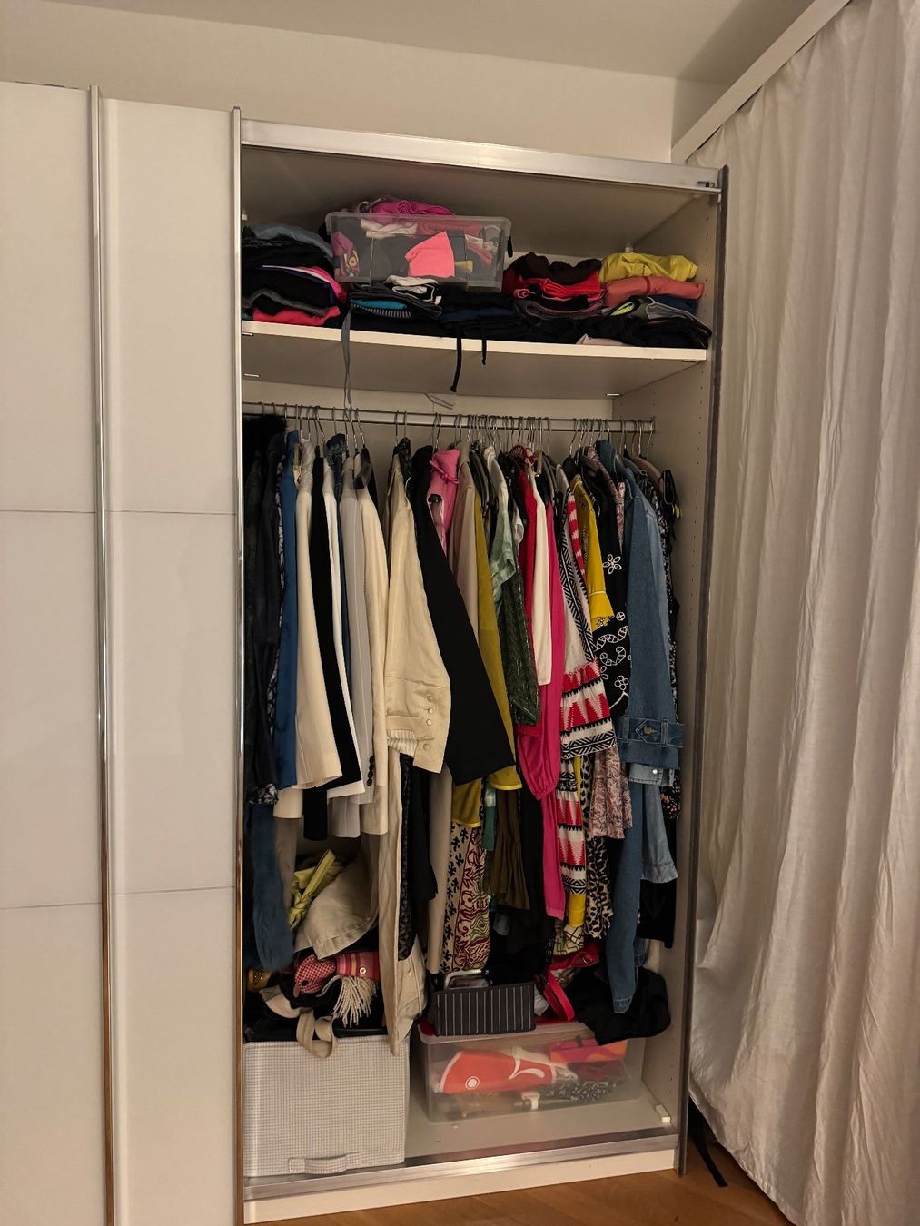 Jutzler Armadi: Schrank "Swiss Made" - Weiss Glasfront – Usato da Zürich venduto da Aufbruch13 3