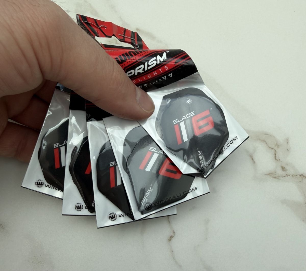 Freccette: Blade 6 Flights (11 Sets) – Nuovo e nell'imballaggio originale da Zürich venduto da Syossmen 2