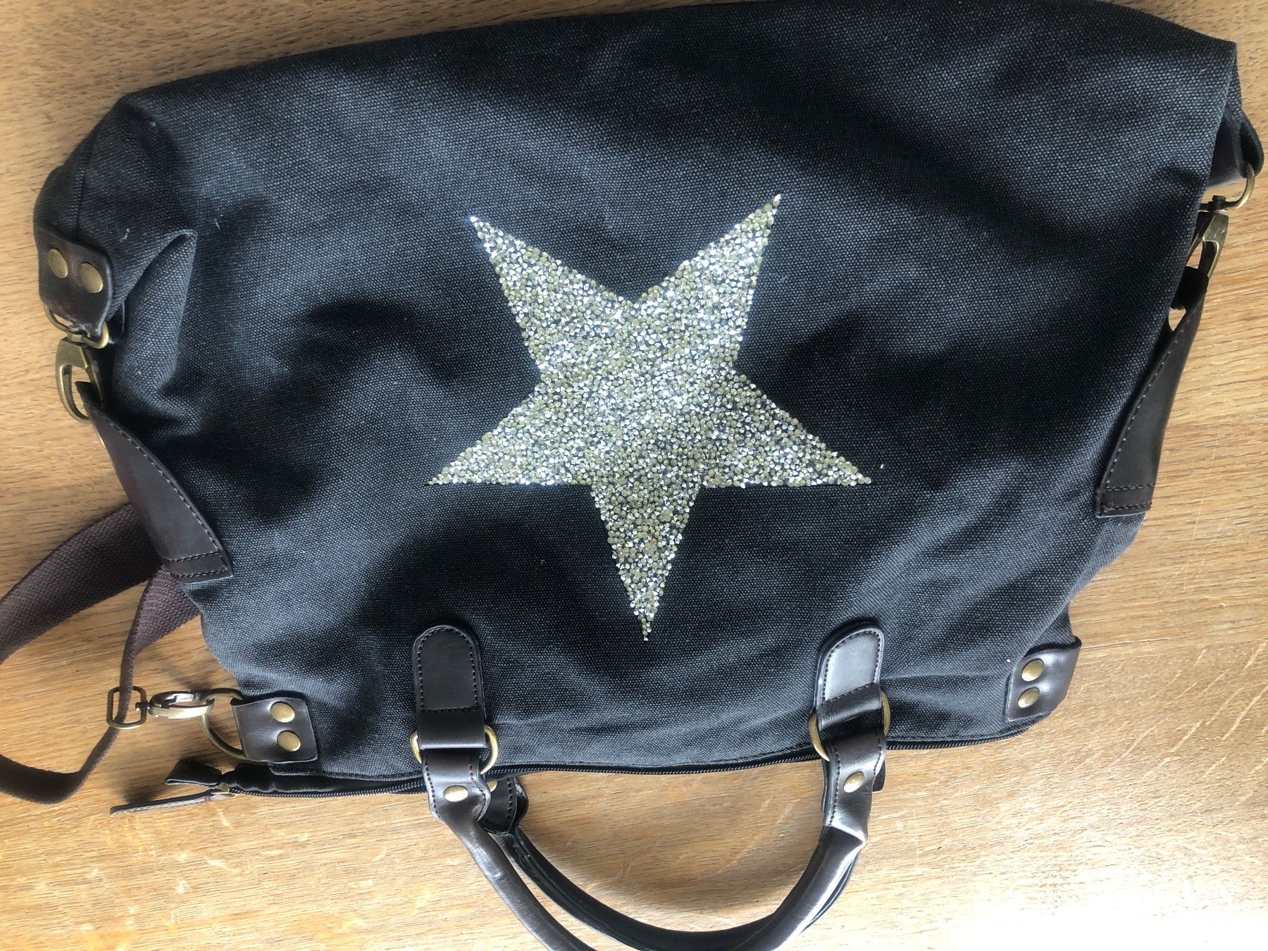 Borse da donna: Praktische Tasche – Nuovo (secondo la descrizione) da Wichtrach venduto da henzmann1 1