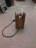 Designerlampe aus alten Skateboards