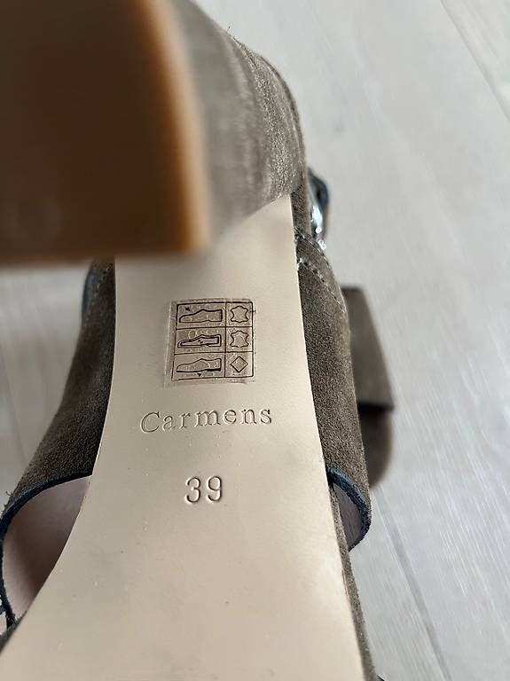 Damenschuhe: sommerliche Absatzschuhe aus Leder – Gebraucht aus Thun von noe_5tzm 3