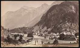 Fotografie Amsteg, Blick auf den Ort mit