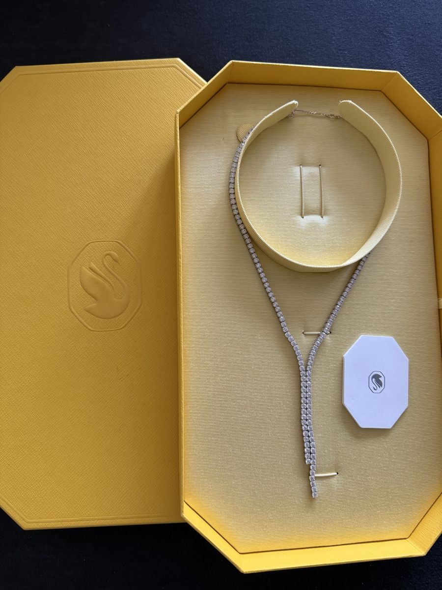 Swarovski Ketten: Swarovski Halskette – Neu und originalverpackt aus Zürich von Dalia.ababssa 1