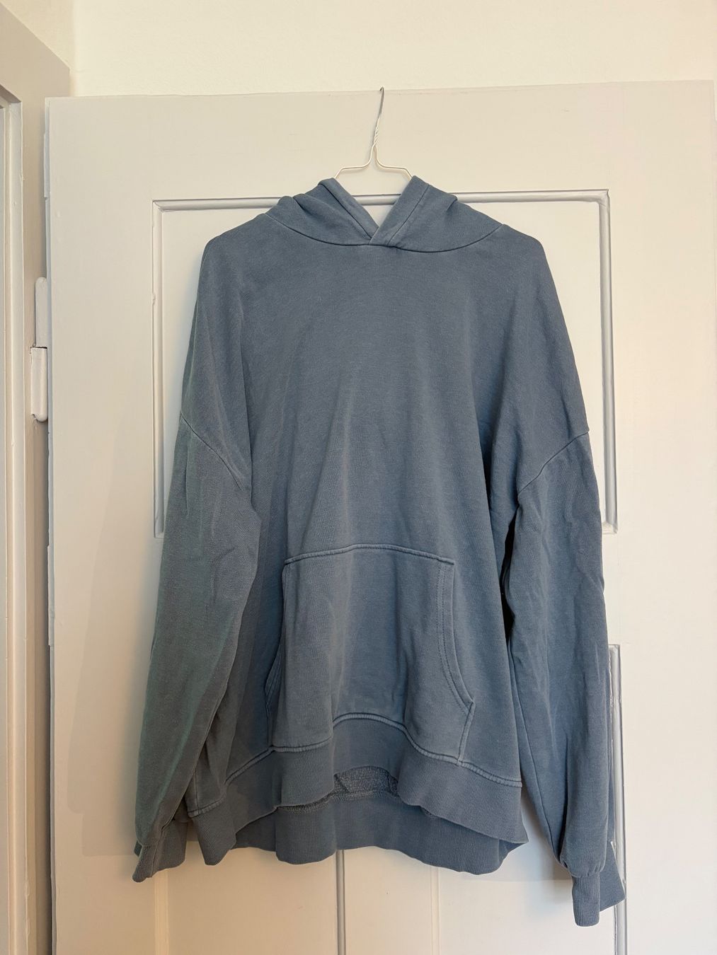 H&M Maglioni & Felpe: Hoodie in hellblau – Usato da Zürich venduto da mae_lle
