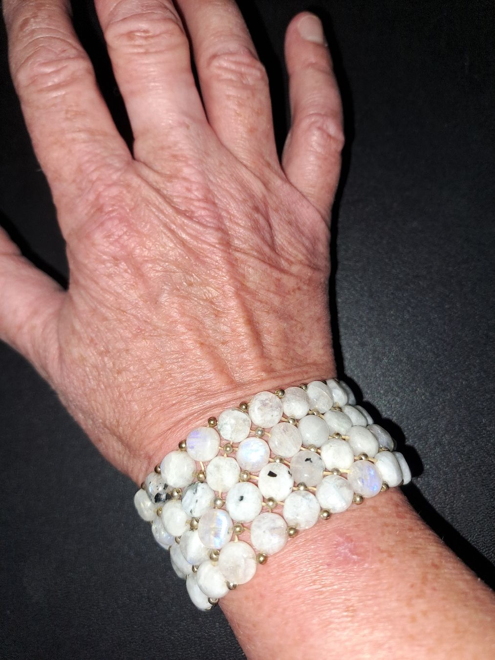 Bracelets: Mondstein Armband, elastisch, Durchmesser 7 cm – D'occasion à Belp par bea_2752