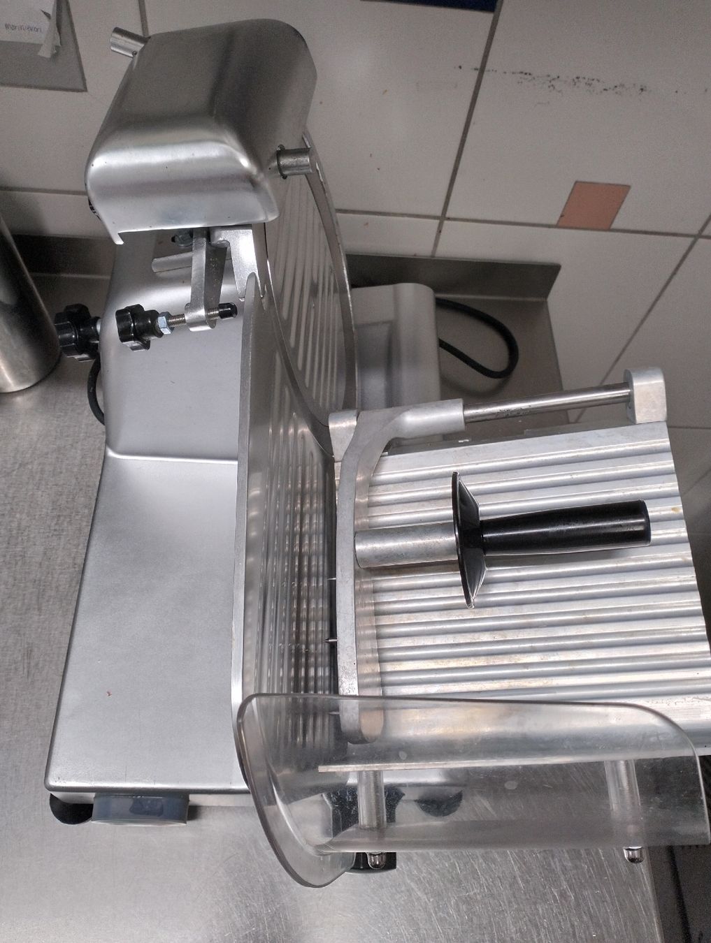 Rotel Appareils de cuisine: Aufschnittmaschine – D'occasion à Gommiswald par ram_xqt8 2