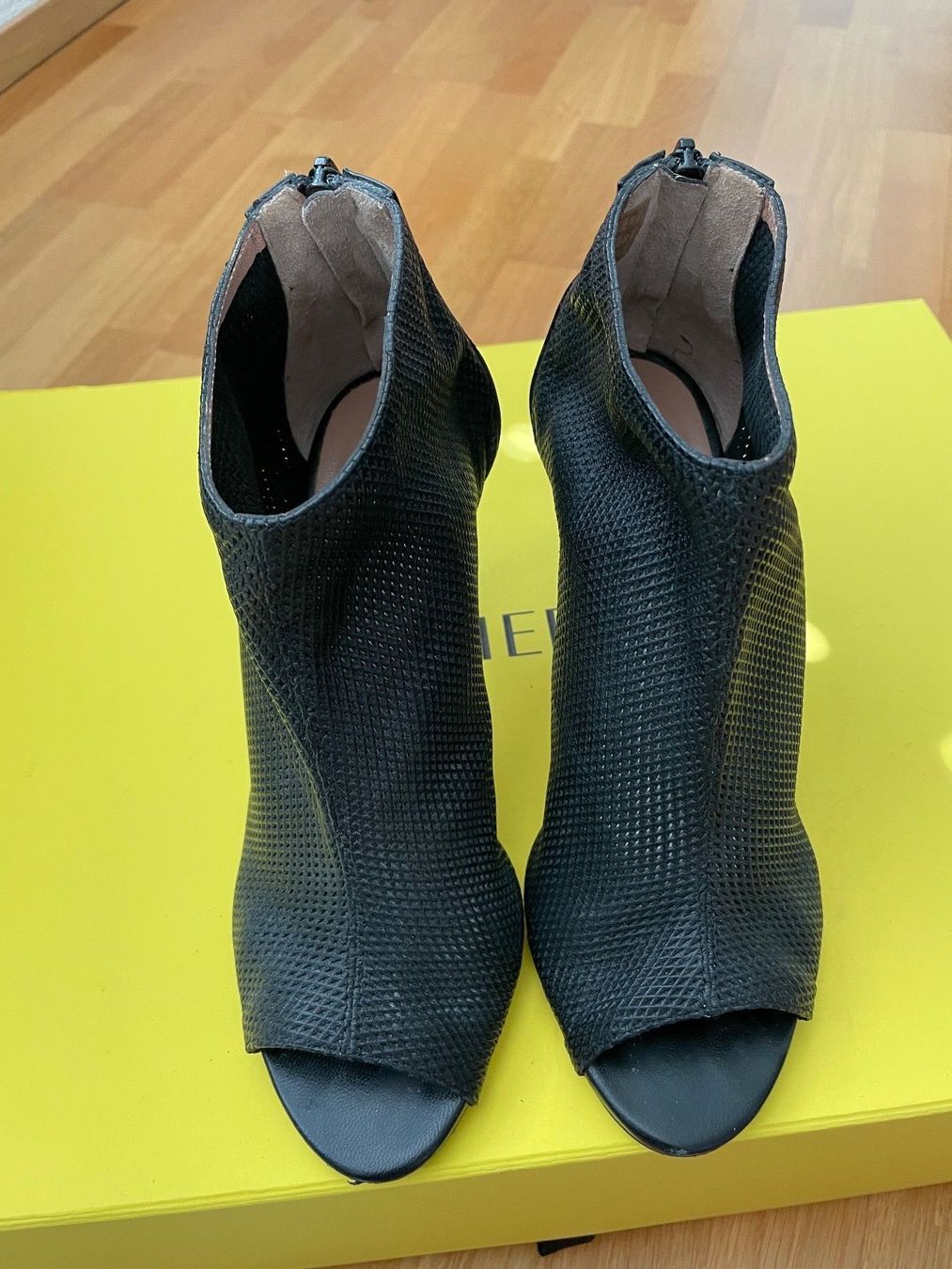 Scarpe da donna: Pedro Miralles High Heels – Nuovo (secondo la descrizione) da Zürich venduto da SeldaY