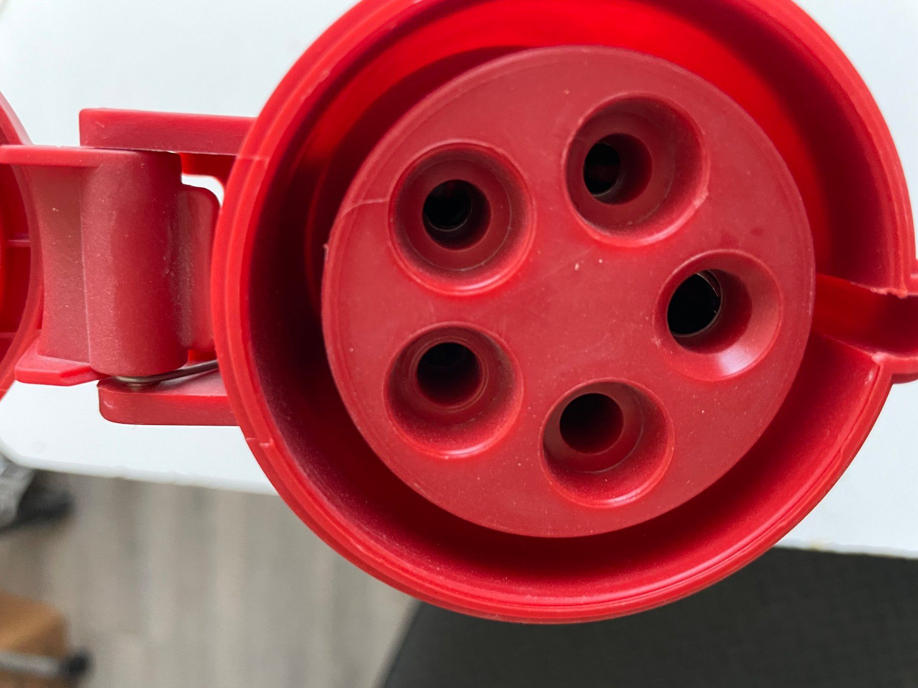 Spine: Elektro-Kupplung 32A – Usato da Lausen venduto da Re4649 1
