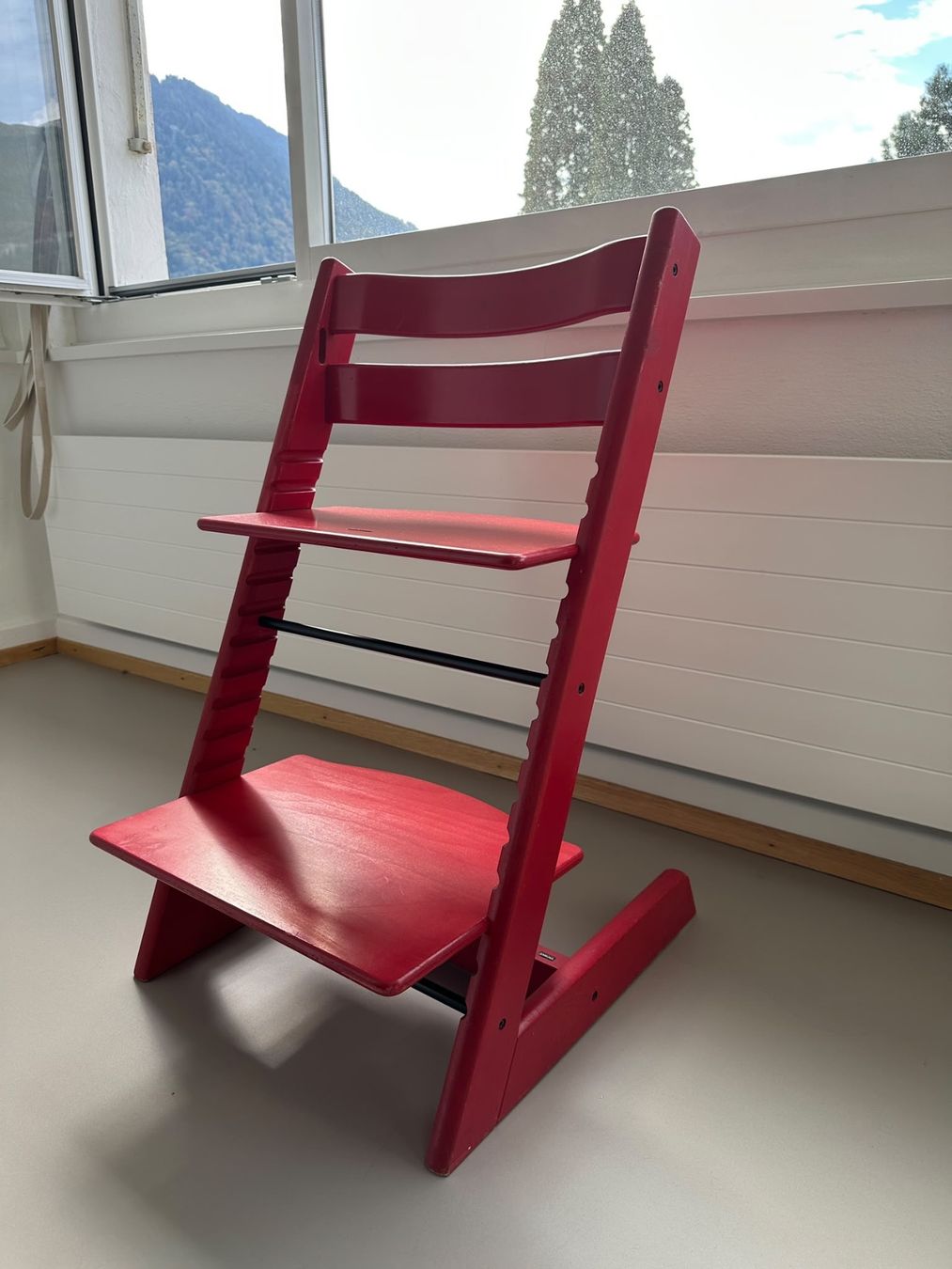 Stokke Hochstühle: STOKKE Tripp Trapp in Rot – Gebraucht aus Chur von jules_2lli