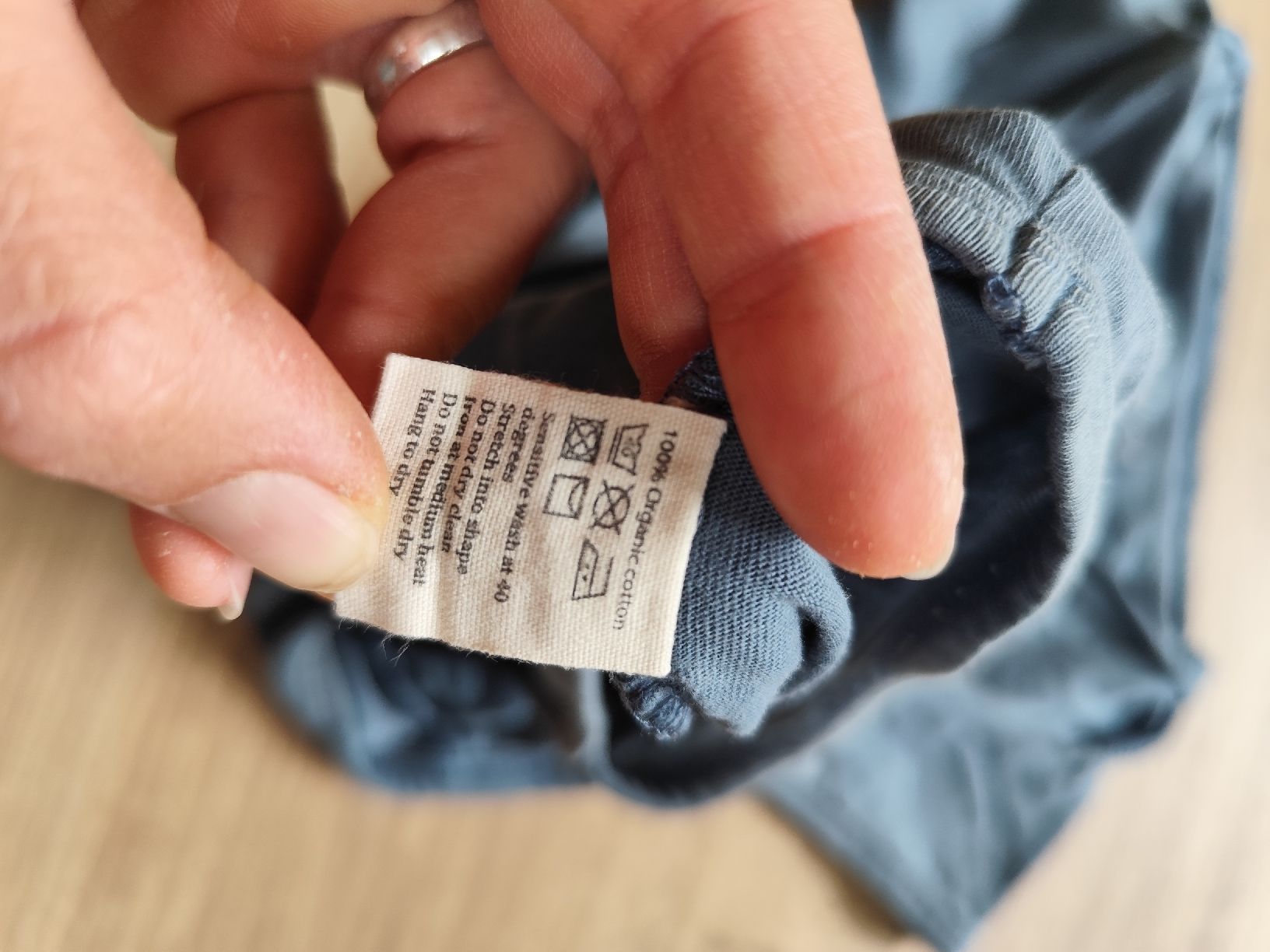 Kleiderpakete & -sets: minimalissma Body 12-18 mt – Gebraucht aus Lyss von sch_fw55 1