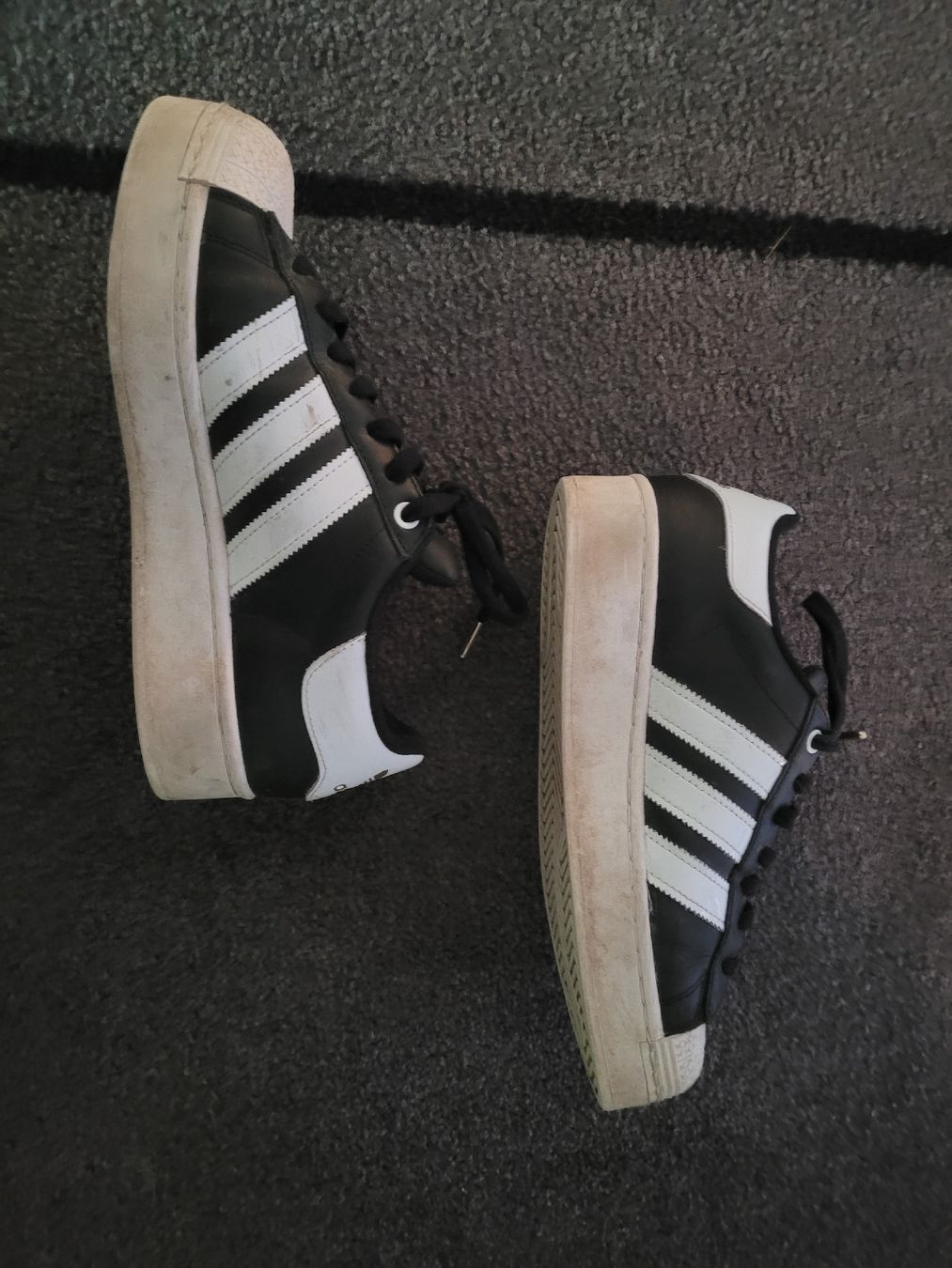 Adidas Scarpe da donna: ADIDAS SUPERSTAR 40 – Usato da Giubiasco venduto da A.B00 6