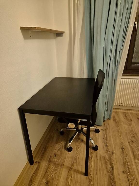 Schreibtische: Black desk/ Black dining table – Gebraucht aus Zurich von sof_pz8l 1