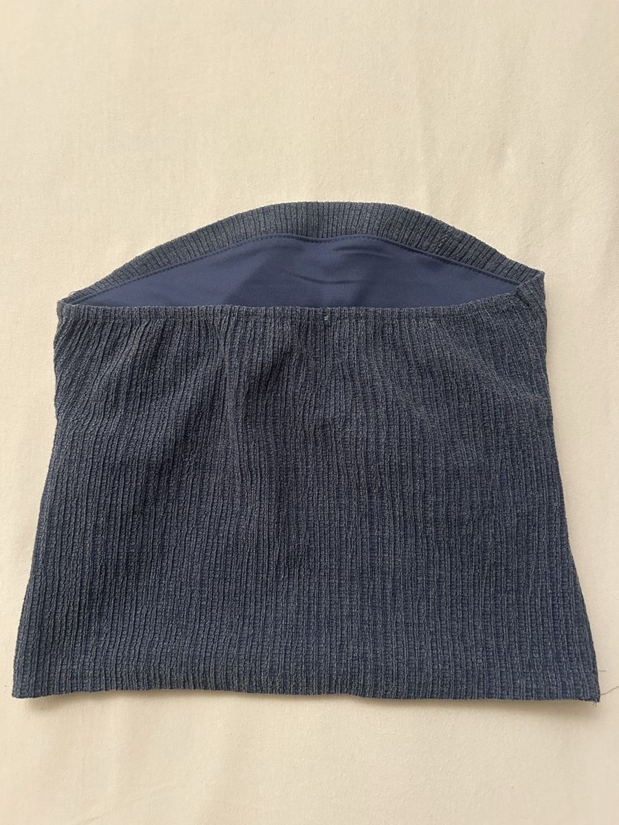Top: Pull&Bear bandeau top, size S. Worn only 2–3 times. – Usato da Ponte Capriasca venduto da noemi.slg 2