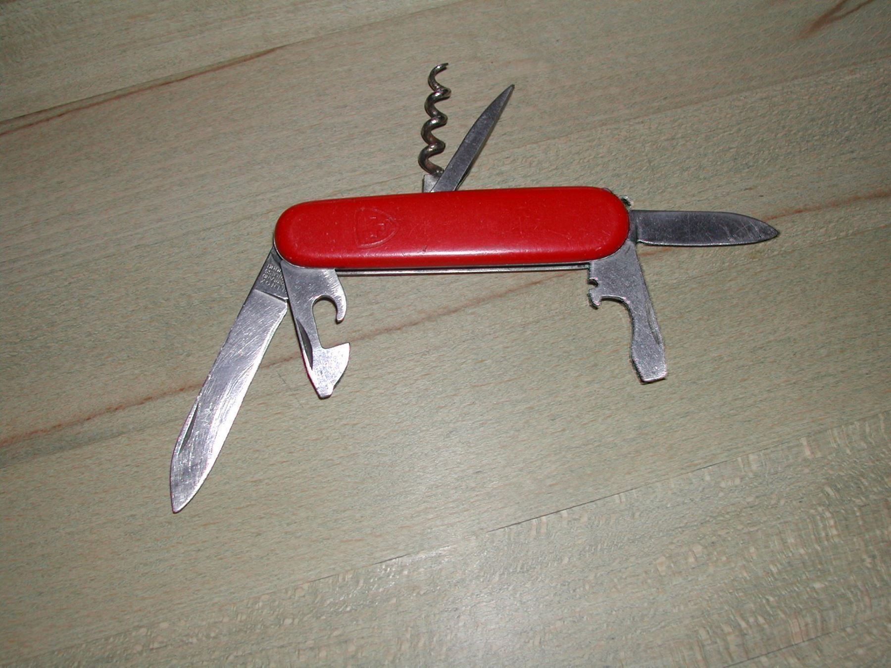 Victorinox Coltelli tascabile: Elinox Sackmesser Rot – Usato da Trun venduto da Romi066