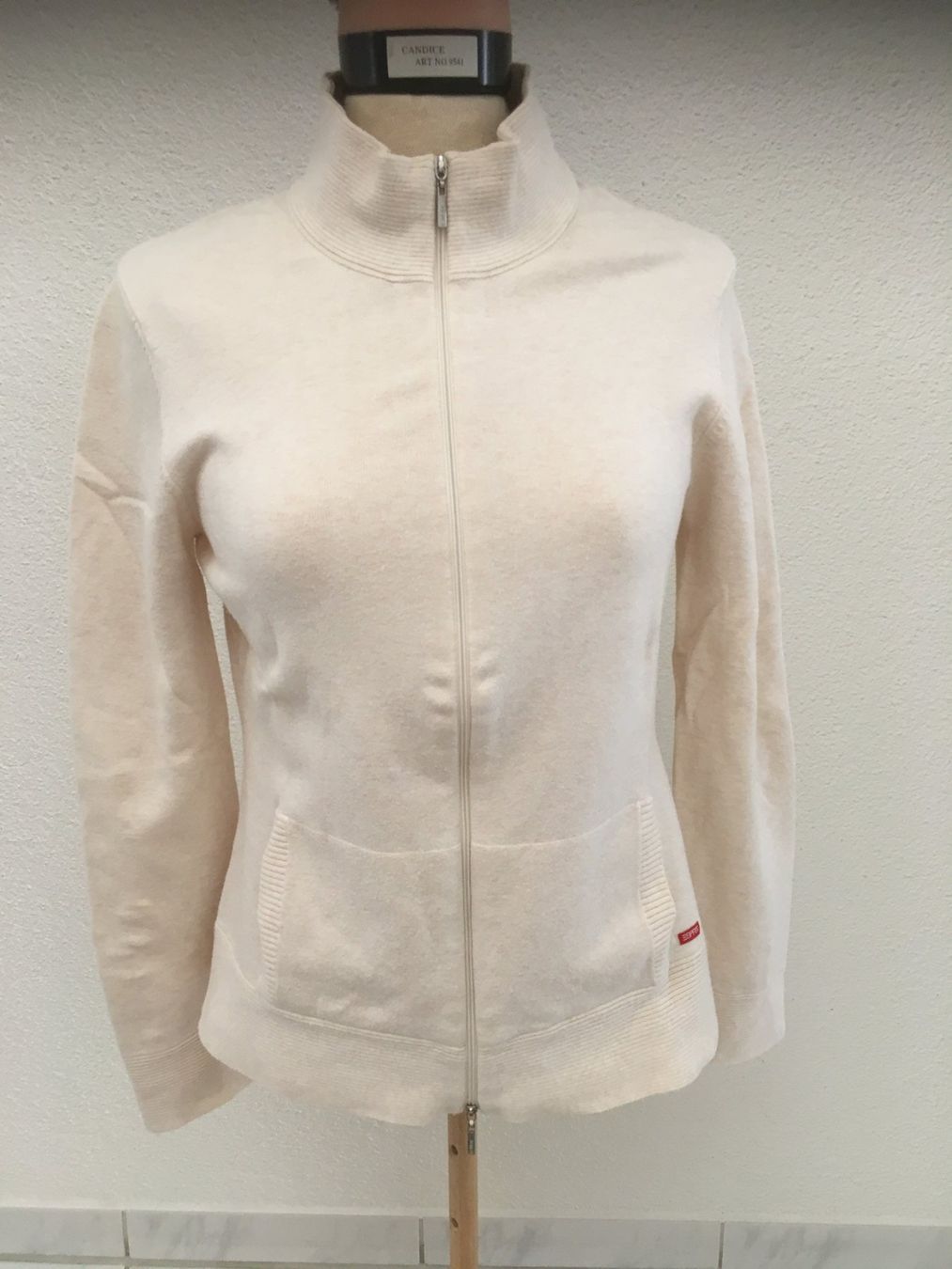 Esprit Giacche: Strickjacke Esprit – Usato da Uetendorf venduto da Florabella01