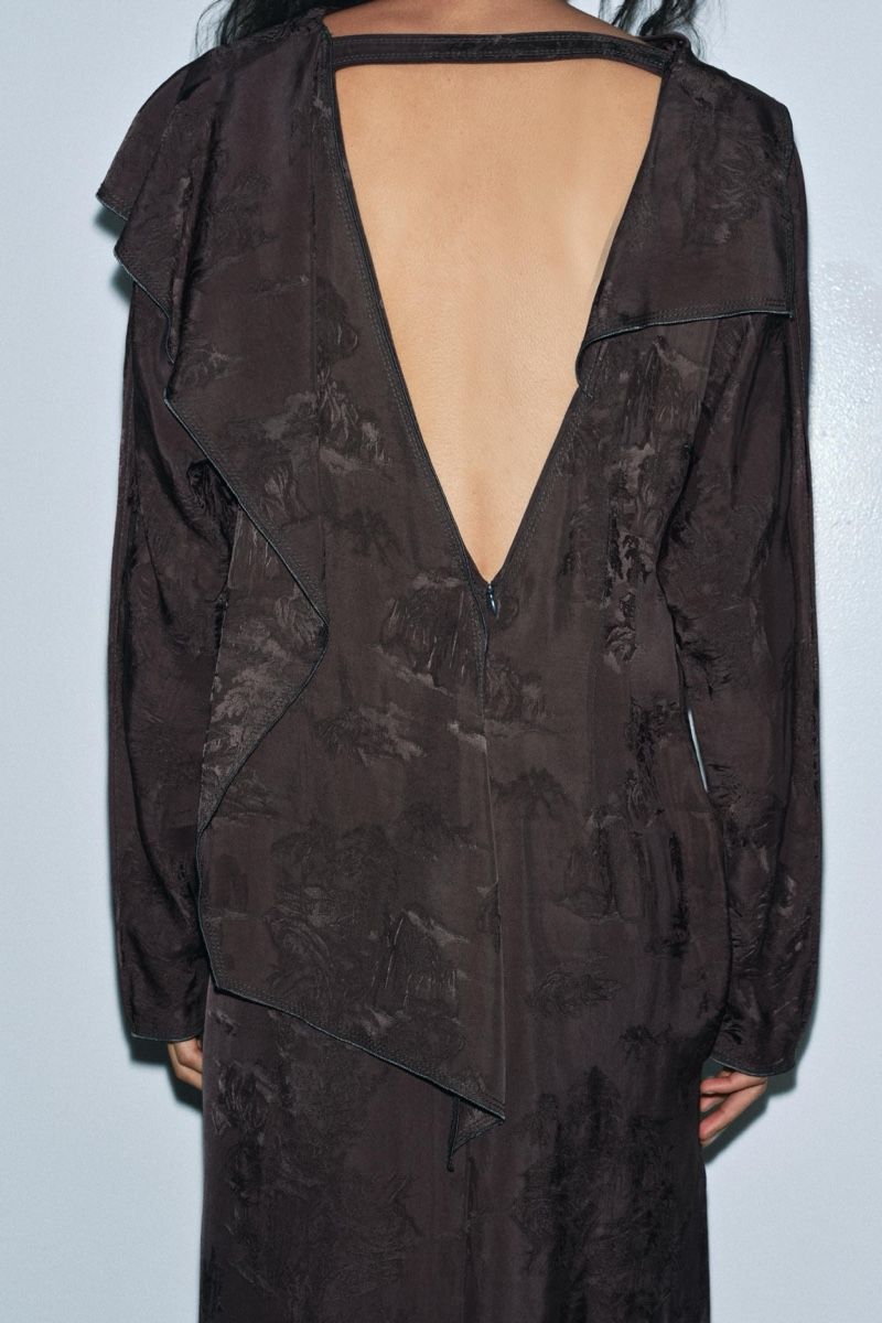 Zara Robes: Jacquard Kleid mit Struktur – D'occasion à Siebnen par koschitoschi 3