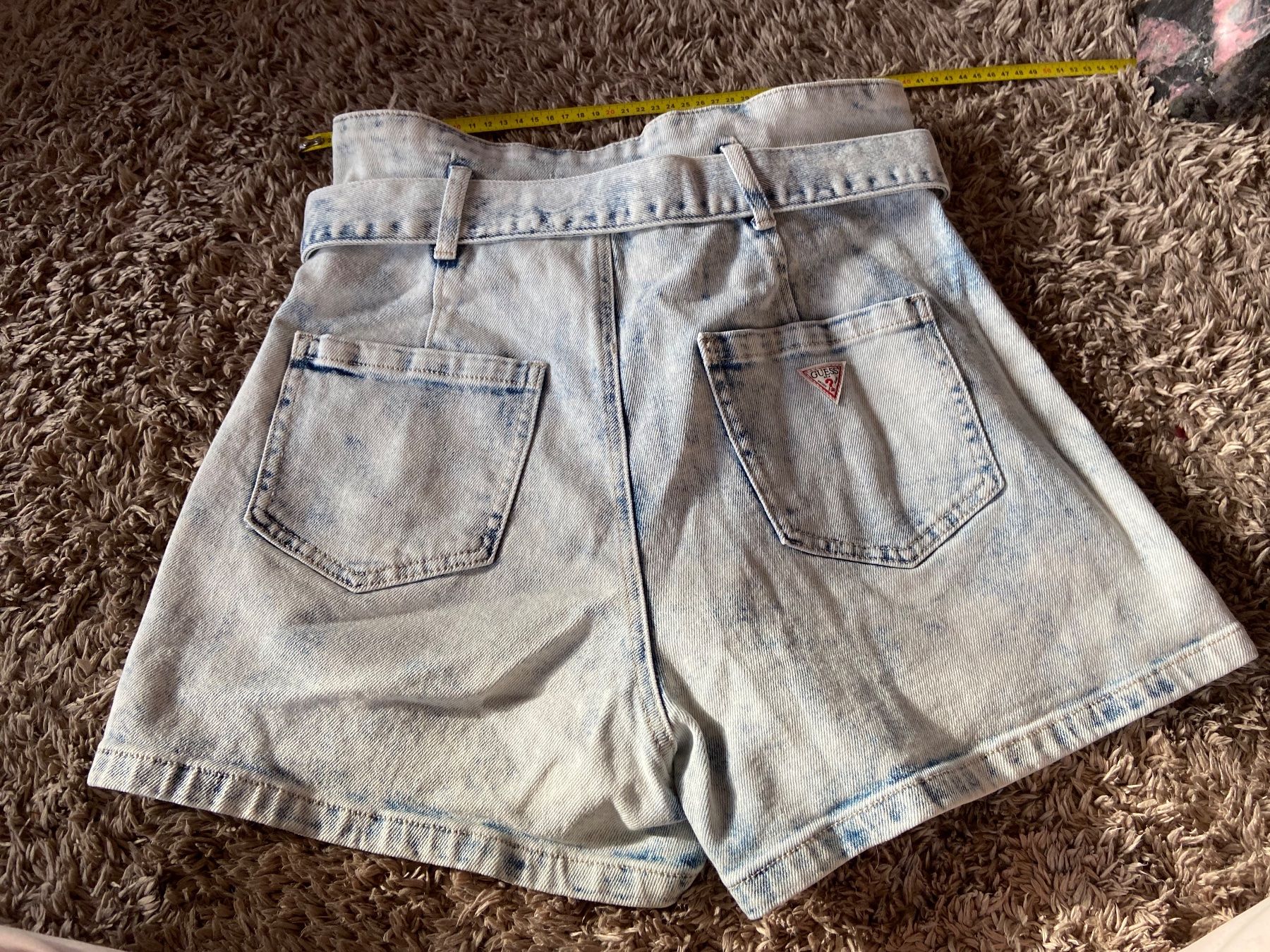 Guess Jeans: Short jean GUESS 28 neuf – Nuovo (secondo la descrizione) da Epalinges venduto da madeleine05 4