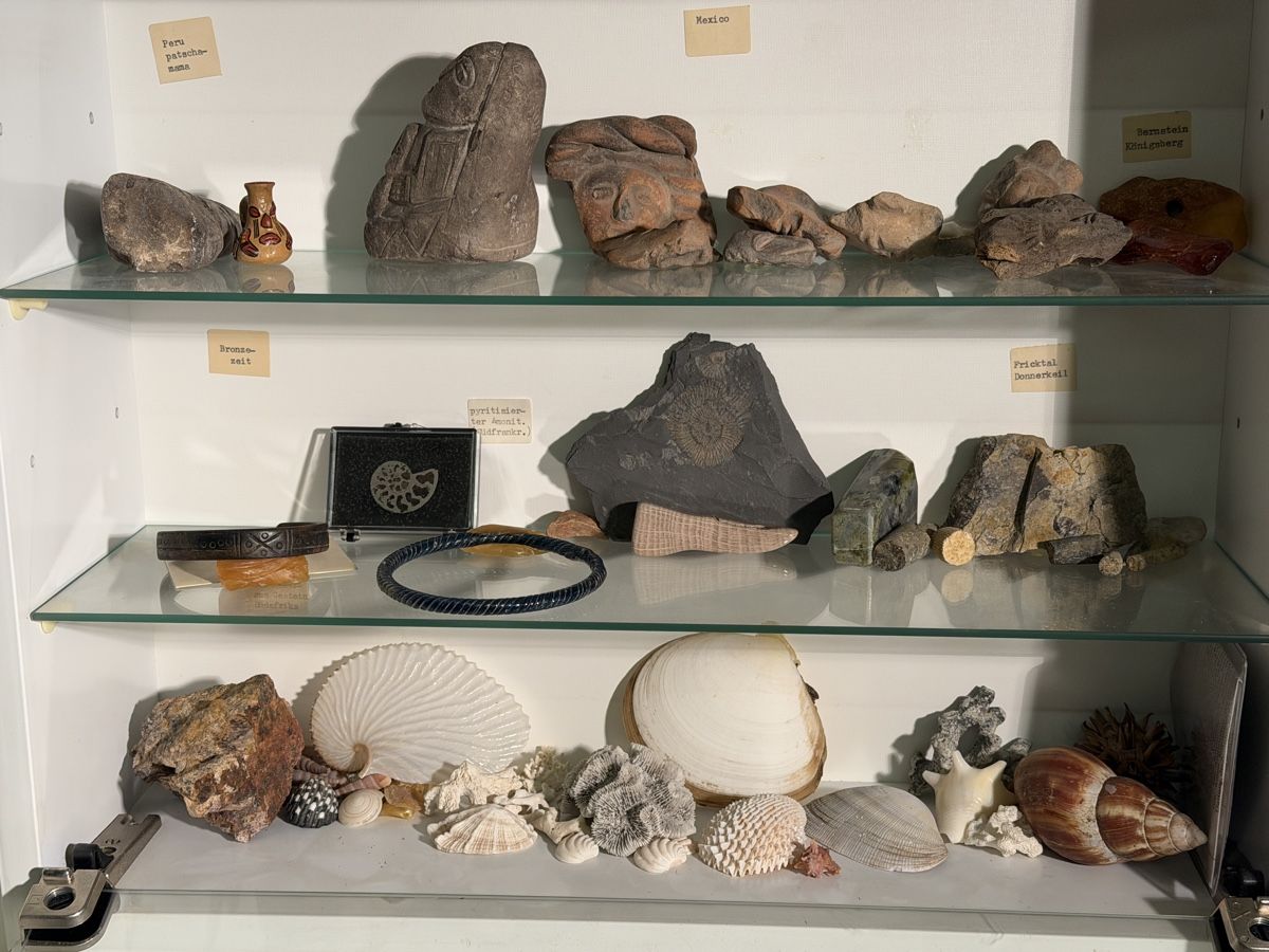 Figuren: Sammlung antiker Steinfiguren – Gebraucht aus Unterengstringen von MattGrieder 3