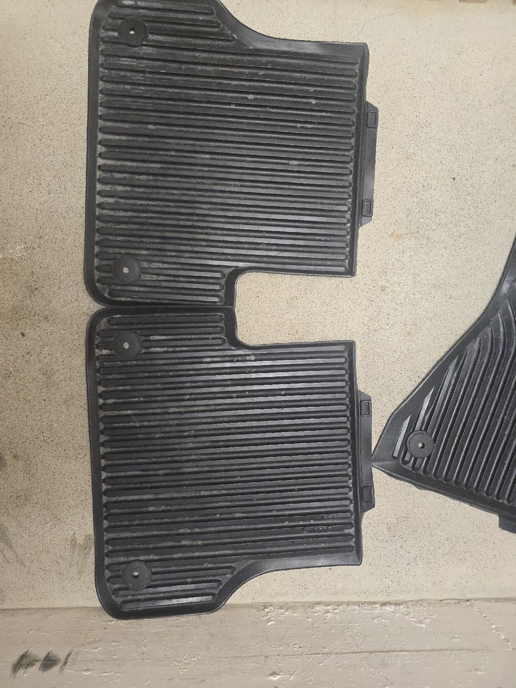 Teppiche: Fussmatten Audi a6  – Gebraucht aus Menziken von bilo.09. 1