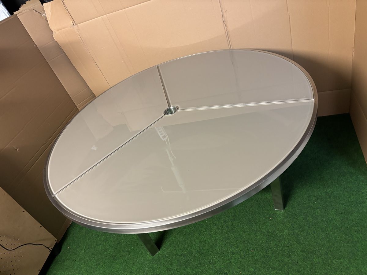 Tischset: Balkonset Tisch und Stuhl – Gebraucht aus Zug von Deks 7